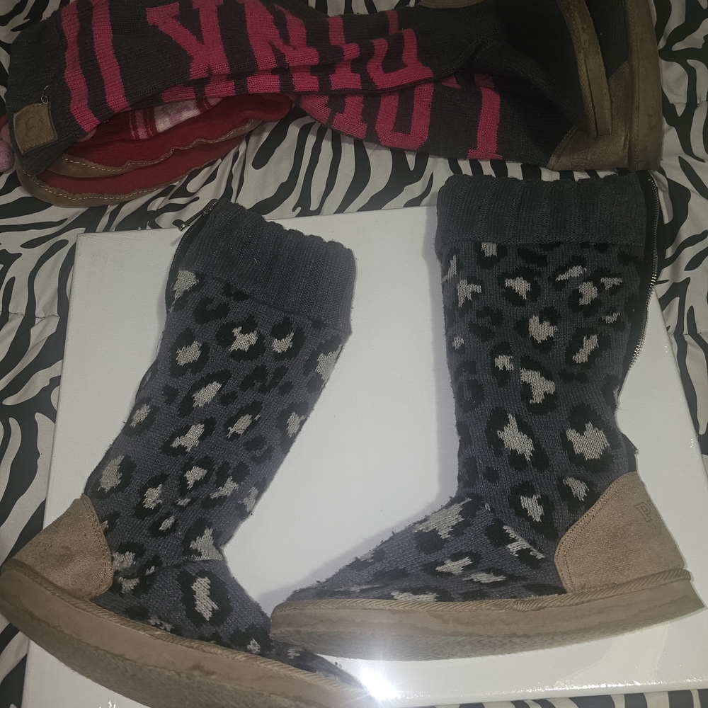 PINK Victoria's Secret Gray and Black Cheetah Mukluk Boots Rare And HTF